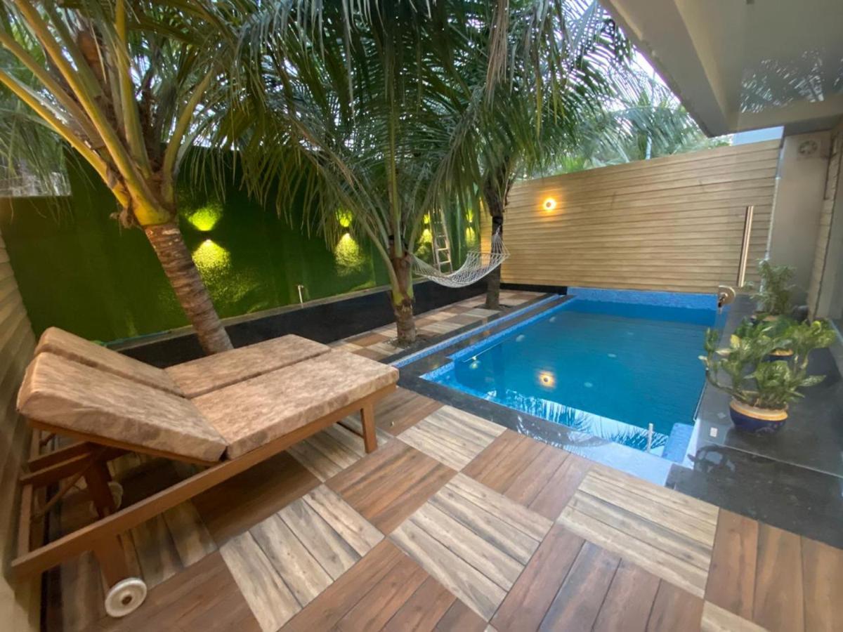 Anand Resort - A Luxury Private Pool Resort In Nashik Exterior photo